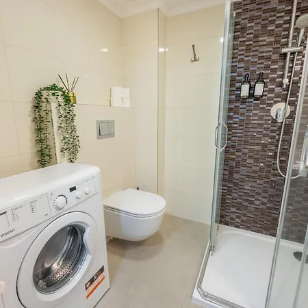 Apartman Homely I 28m2 Loft I Elevator I Self Check-in