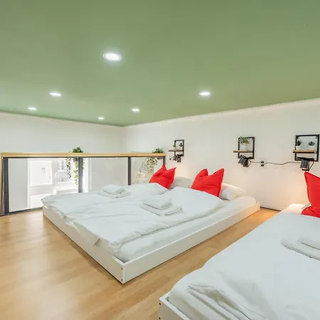 公寓 Homely I 28m2 Loft I Elevator I Self Check-in 布拉格