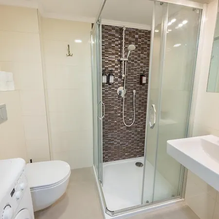 아파트 Homely I 28m2 Loft I Elevator I Self Check-in